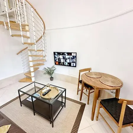 *new Gray D Albion: Puerto Banus Apartment *